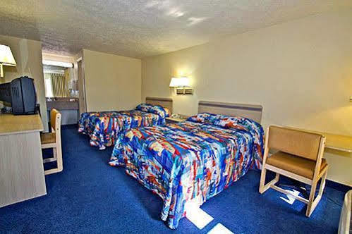 Knights Inn Jacksonville Airport מראה חיצוני תמונה